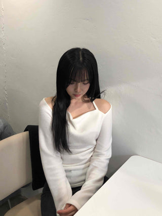Shoulder Cut Slim T-shirt