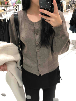 Classic Button Pendant Knit Cardigan