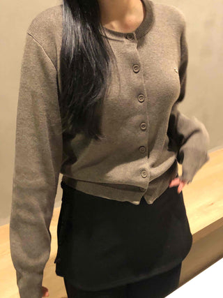 Classic Button Pendant Knit Cardigan