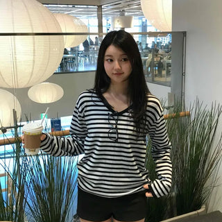 Casual Striped V-neck Knit