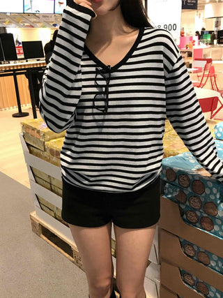 Casual Striped V-neck Knit