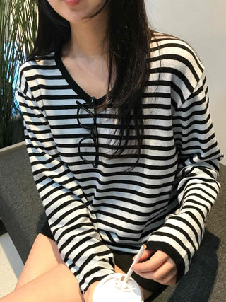 Casual Striped V-neck Knit