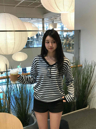 Casual Striped V-neck Knit