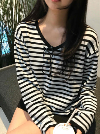 Casual Striped V-neck Knit