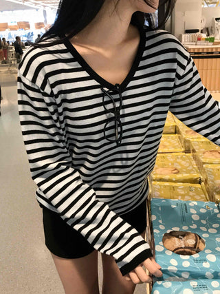 Casual Striped V-neck Knit