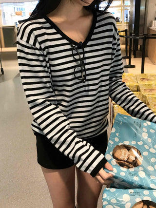 Casual Striped V-neck Knit