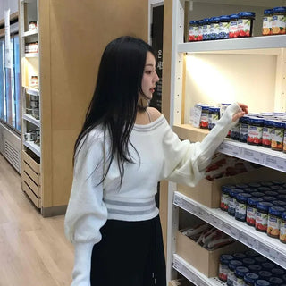 Soft Balloon One-Shoulder Knit