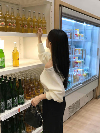 Soft Balloon One-Shoulder Knit