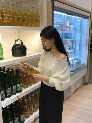 Soft Balloon One-Shoulder Knit