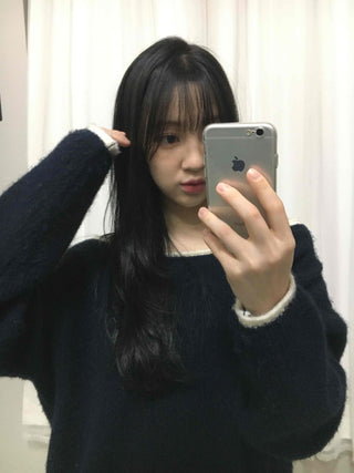 Line Point Loose Fit Boat Neck Knit