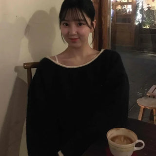 Line Point Loose Fit Boat Neck Knit