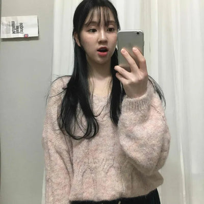 Delicate Fit Twist Knit