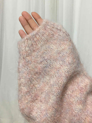 Delicate Fit Twist Knit