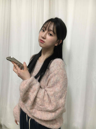 Delicate Fit Twist Knit