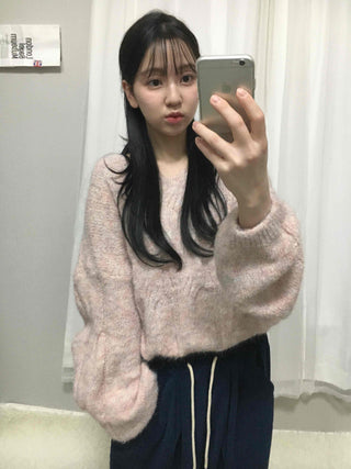 Delicate Fit Twist Knit