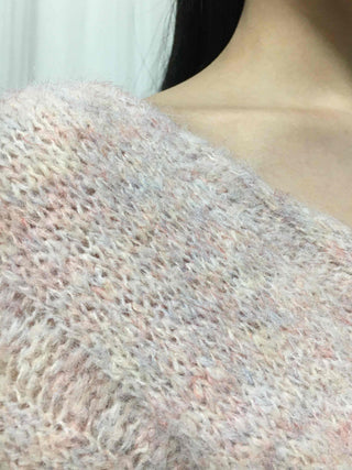 Delicate Fit Twist Knit