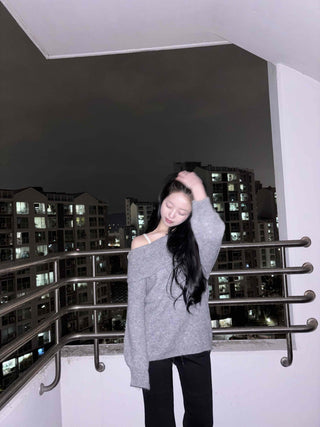 Folding Off-Shoulder Oversized Loose Knit