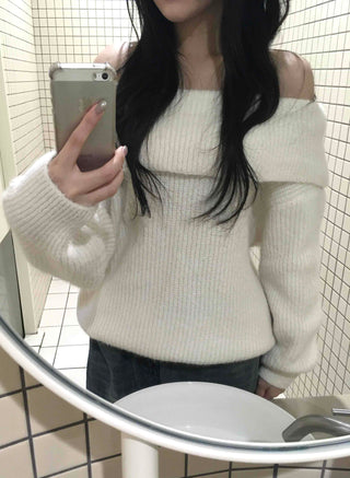 Folding Off-Shoulder Ribbed Knit