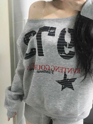 Vintage Print Off-Shoulder Fleece-Lined Sweatshirt