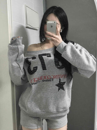 Vintage Print Off-Shoulder Fleece-Lined Sweatshirt