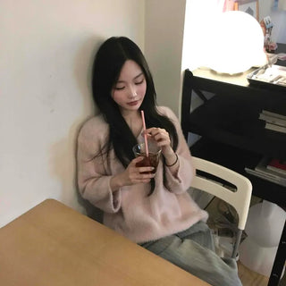 Loose Fit V-Neck Lovely Avant-Fit Knit