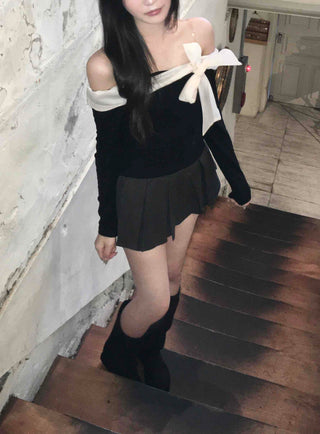 Off-shoulder T-shirt with Ribbon Detail