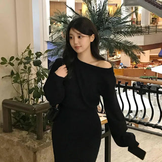 One-Shoulder Avant-Glass Knit Dress