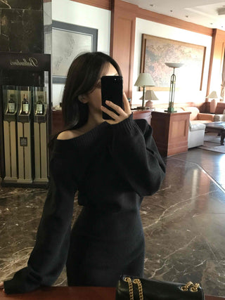 One-Shoulder Avant-Glass Knit Dress