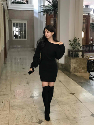 One-Shoulder Avant-Glass Knit Dress