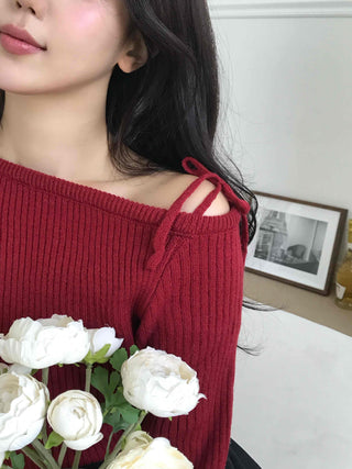 Slim Fit Ribbed Knit with Shoulder Ribbon Detail