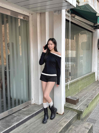 Studded Shoulder Line Slim Off-Shoulder T-shirt