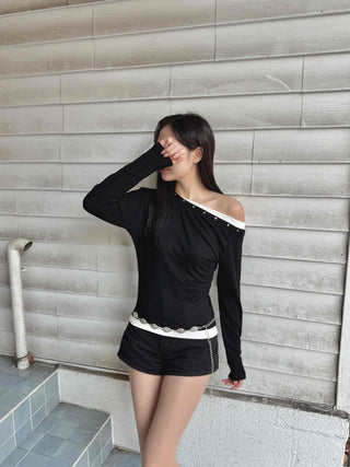 Studded Shoulder Line Slim Off-Shoulder T-shirt