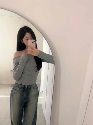 Asymmetrical Off-Shoulder Side Button Slit Cropped Long Sleeve T-shirt