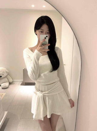 Soft Vertical Ribbed Crop Knit Flare Skirt Two-Piece