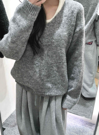 Soft V-neck Soft Loose Fit Long Sleeve Sleeveless Layered Knit