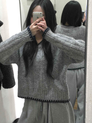 Color Block V-Neck Long Sleeve Knit