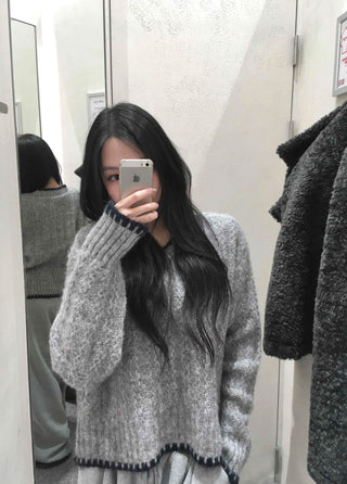 Color Block V-Neck Long Sleeve Knit