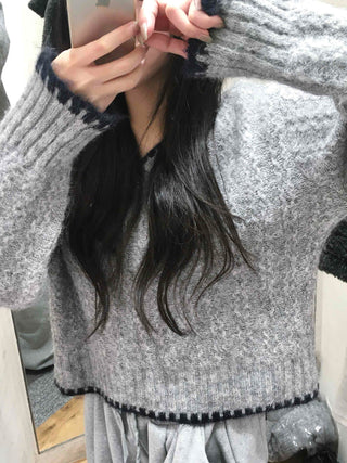 Color Block V-Neck Long Sleeve Knit