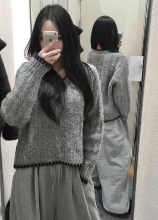 Color Block V-Neck Long Sleeve Knit