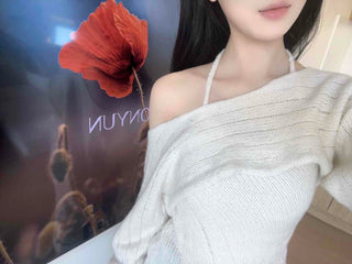 Delicate fit off-shoulder ribbon layered knit