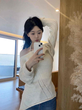 Delicate fit off-shoulder ribbon layered knit