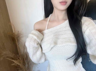 Delicate fit off-shoulder ribbon layered knit