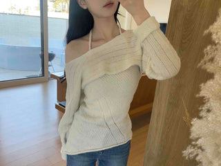 Delicate fit off-shoulder ribbon layered knit