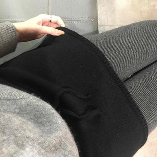 Side Snap Button Knit Flare Mini Skirt
