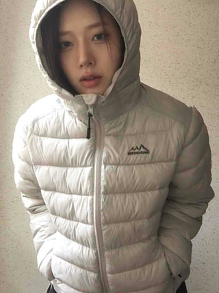 Minimal Slim Fit Diagonal Quilted Zip-Up Short Padded Jacket