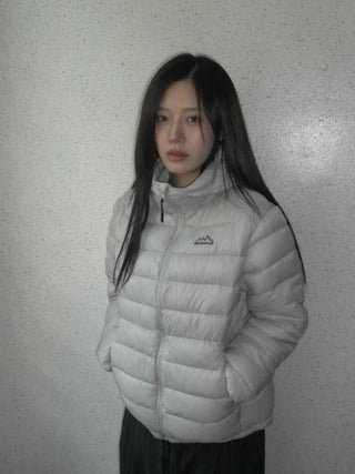 Minimal Slim Fit Diagonal Quilted Zip-Up Short Padded Jacket