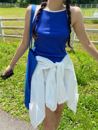 Yurel Contrast Line Sleeveless Top