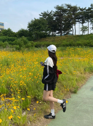 Simple Windbreaker Turtleneck Embroidered Windbreaker