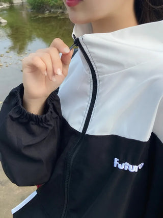 Simple Windbreaker Turtleneck Embroidered Windbreaker