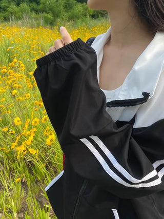 Simple Windbreaker Turtleneck Embroidered Windbreaker